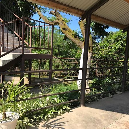 Guest House Evkalipt Ochamchira Exterior foto